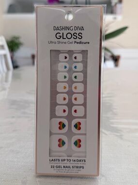 Dashing Diva GLOSS 22 Gel Pedicure Nail Strips - Rainbow Hearts